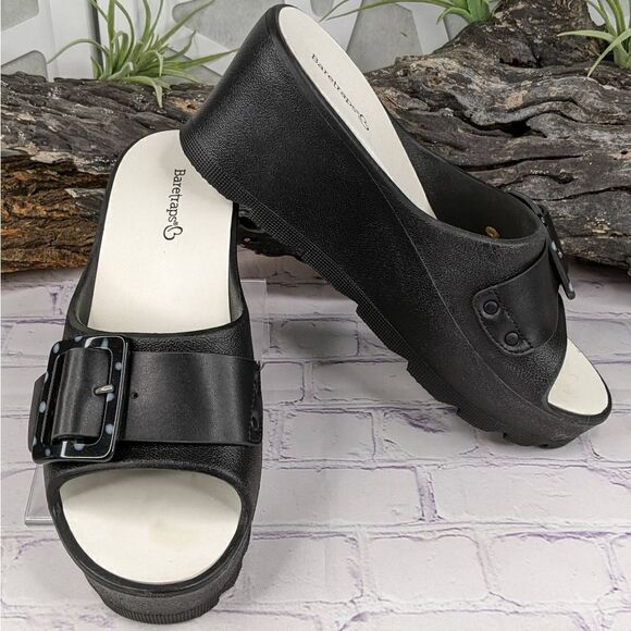 Baretraps® Britany Wedge Sandal - Picture 1 of 9